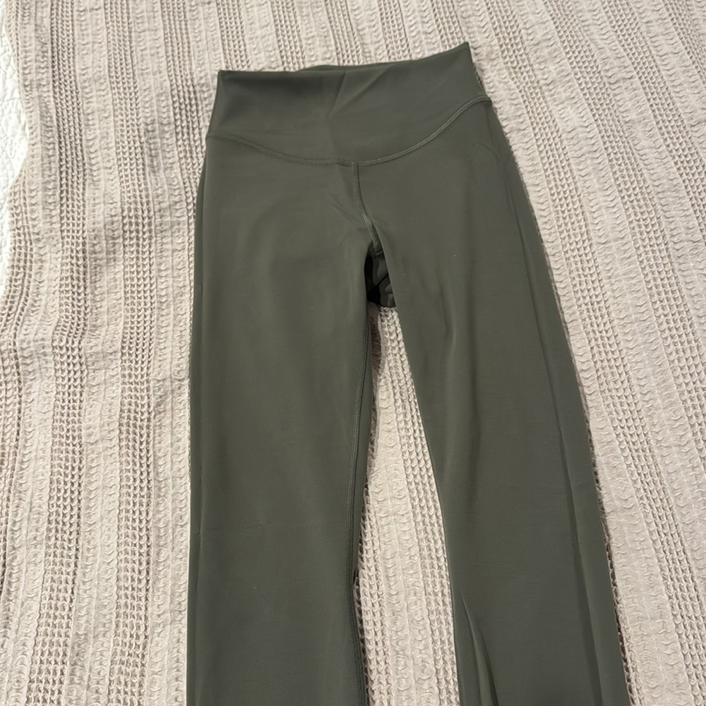 Lululemon  Wunder under smooth cover Olive Green Leggings